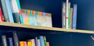 20 casette di book-crossing fioriscono in tutto il territorio comunale Cassetta di book-crossing