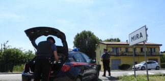 Mira, trovato con 3 panetti di hashish: arrestato 24 enne Mira, i Carabinieri in azione