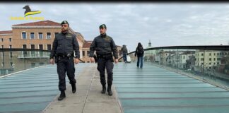 Borseggiatrice arrestata dalla GdF in centro storico GdF in azione nel centro storico di Venezia