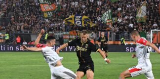 Venezia-Cremonese 1-0, arancioneroverdi in serie A! Gli arancioneroverdi del Venezia FC contro la Cremonese in finale di ritorno dei playoff di serie B - foto Andrea Pattaro @Vision