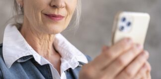 Si sperimenta la comunicazione via sms delle visite dermatologiche