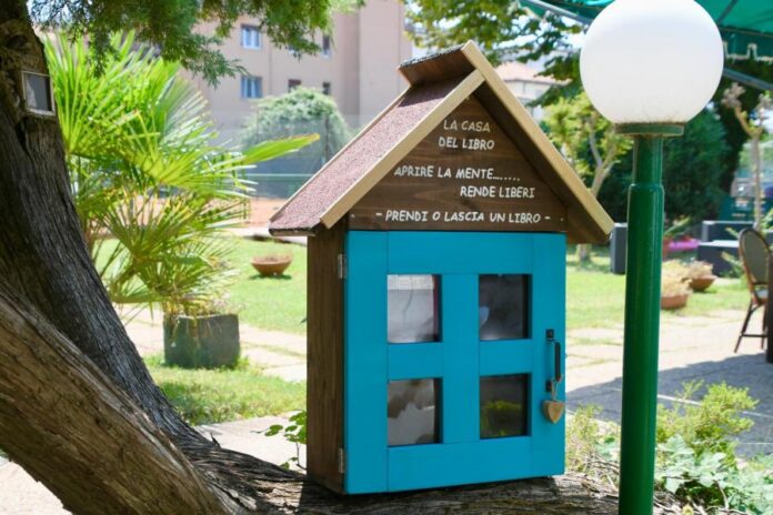 La casetta dei libri al Lido di Venezia La casetta dei libri al Lido di Venezia