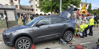 Scorzè, scontro tra auto e scooter: ferito un giovane Scorzè, schianto tra auto e scooter