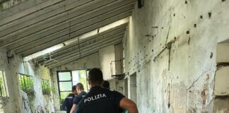 Liberati numerosi immobili abbandonati e rimpatriati 3 stranieri pregiudicati: il bilancio della Polizia di Stato Edifici abbandonati, la Polizia di Stato nel corso di un'attività di lotta all'occupazione abusiva