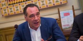 Caso “Mazzoli-commercianti”, botta e risposta tra Conte e Borgia