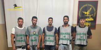 Operazione antidroga dei Baschi Verdi a Mestre: un arresto I Baschi Verdi di Venezia con la droga, la pistola e il denaro posti sotto sequestro