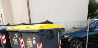 Jesolo, rifiuti abbandonati nelle vie dei Pioppi e Padova Jesolo, rifiuti abbandonati - foto Veritas