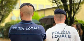 Mestre, merce esposta alla rinfusa: per un banco niente mercato per 5 giornate Agenti Polizia locale