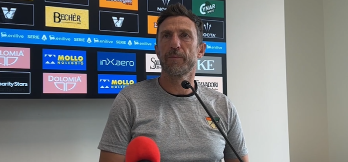 Eusebio Di Francesco in una conferenza stampa