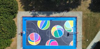 Rinnovata la piastra polivalente del Parco Rodari La piastra polivalente rinnovata al Parco Rodari