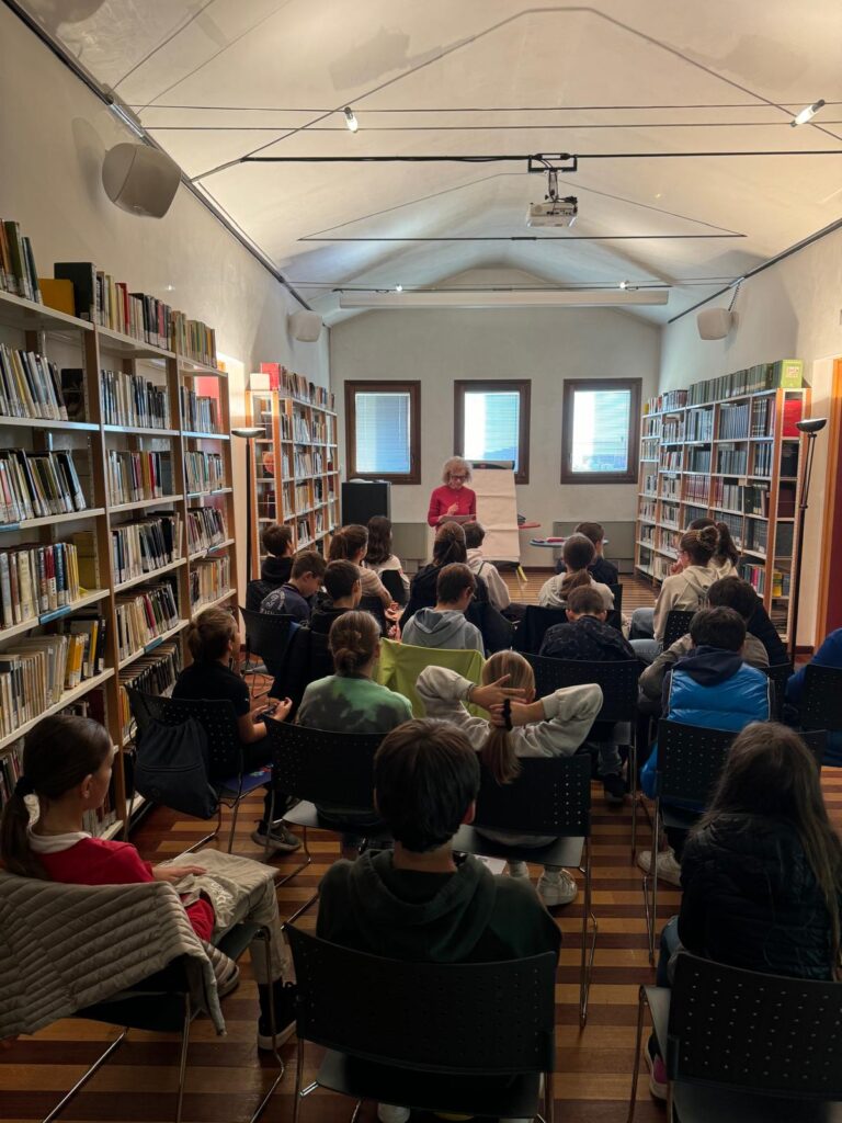 I ragazzi delle medie al corso di scrittura con Bruna Graziani