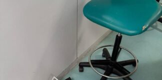 Violento distrugge la sala d’attesa del Pronto Soccorso dell’Ospedale di Mestre Pronto Soccorso di Mestre, i danni in sala d’attesa causati da un individuo violento