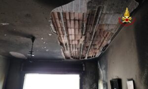 Corso del Popolo a Mestre, a fuoco un appartamento