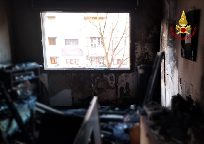 Corso del Popolo a Mestre, a fuoco un appartamento Corso del Popolo a Mestre, a fuoco un appartamento