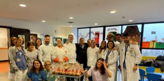 Dolci doni alla Pediatria di Treviso dall’Istituto Lepido Rocco di Lancenigo Dolci doni per la Pediatria di Treviso dall'Istituto Lepido Rocco di Lancenigo