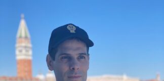 La Questura di Venezia piange la prematura scomparsa del Primo Dirigente della Polizia di Stato, Leonardo Petrucci Il Primo Dirigente della Polizia di Stato dott. Leonardo Petrucci., scomparso il giorno 8 gennaio 2025