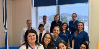 Ostetricia di Conegliano, aumentano le nascite Foto dottor Candiotto con équipe del reparto di Ostetricia di Conegliano