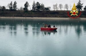 Lago Le Bandie, recupero dell’automobile con all’interno il corpo senza vita di una donna