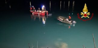 Lago Le Bandie, recuperata l’auto con all’interno il corpo senza vita di una donna Lago Le Bandie, recupero dell’automobile con all’interno il corpo senza vita di una donna