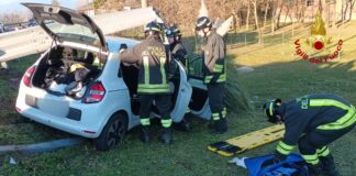 Mansué, auto sbanda e finisce contro il guardrail: feriti due disabili Mansué, i soccorsi