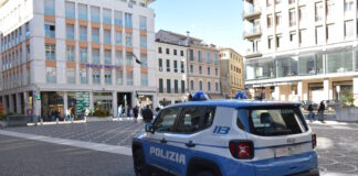 Polizia di Stato di Treviso: i risultati operativi del 2025 Polizia di Stato in centro a Treviso - foto di repertorio