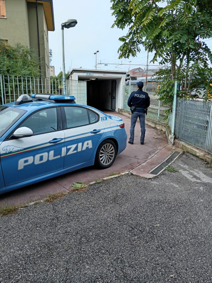 Sottopasso Via Venier, la Polizia di Stato in azione Sottopasso Via Venier, la Polizia di Stato in azione