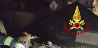 Mestre, crolla parte del tetto di una palazzina di tre piani La palazzina di Mestre dove è crollato parte del tetto