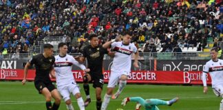 Idzes post Venezia-Bologna: “Ho detto ai ragazzi: testa alta” Jay Idzes in Venezia-Bologna - foto Andrea Pattaro@Vision