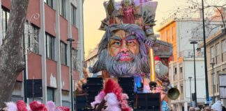 Carnevale 2025: a Mestre sfilano i Carri Allegorici Carri allegorici a Mestre