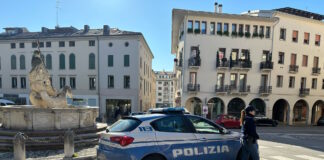 Polizia di Stato: il Questore emette due provvedimenti di D.A.C.U.R. a Conegliano Polizia di Stato in centro a Conegliano - foto di repertorio