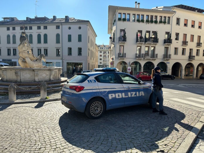 Polizia di Stato in centro a Conegliano