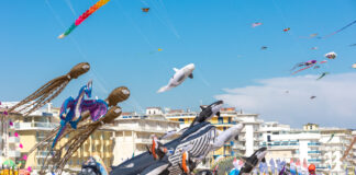 Beach & Kite Festival, ospiti d’onore i rappresentanti del leggendario “Peter Lynn Kite” Beach & Kite Festival di Jesolo