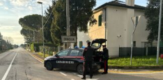 Eraclea, i Carabinieri denunciano 22enne clandestino e lo portano al CPR Carabinieri di Eraclea in azione