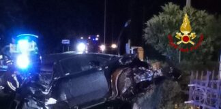 Arcade, auto finisce fuori strada: un giovane uomo deceduto e due feriti Arcade, l'auto finita fuori strada