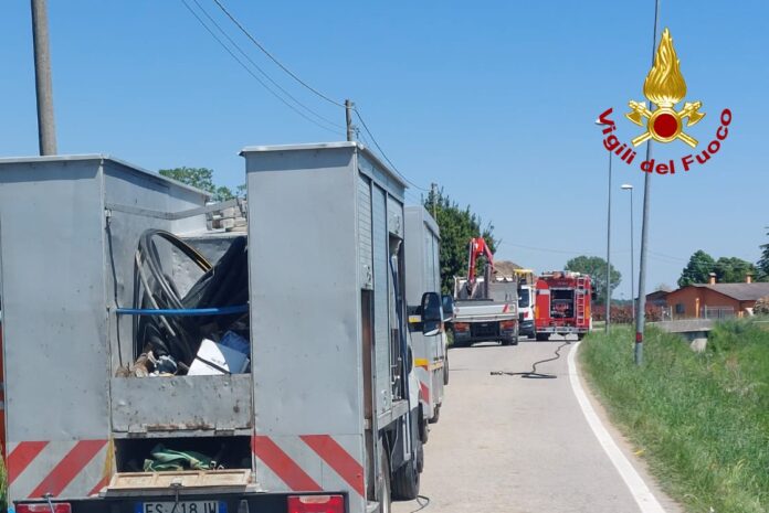 Cavarzere, danneggiata condotta di gas metano durante lavori agricoli Cavarzere, danneggiata condotta di gas metano durante lavori agricoli