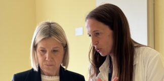 Adolescenti psichiatrici triplicati in cinque anni, specialiste in soccorso sul territorio L'Assessore Regionale alla Sanità, Manuela Lanzarin, e Ambra Cappellari, primaria di Neuropsichiatria infantile di Dolo