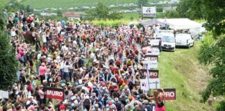 Entusiasmo incontenibile per l’ottavo passaggio del Giro d’Italia a Ca’ del Poggio Il passaggio del Giro d'Italia sul Muro di Ca' del Poggio (credito Foto Bolgan