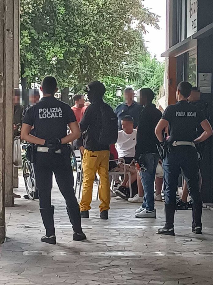 Controlli antidroga della Polizia Locale di Treviso Controlli antidroga della Polizia Locale di Treviso