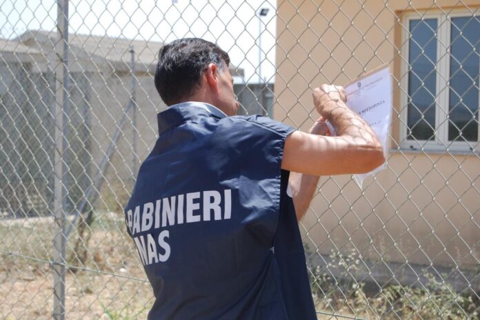 I Carabinieri sequestrano l'asilo abusivo I Carabinieri sequestrano l'asilo abusivo