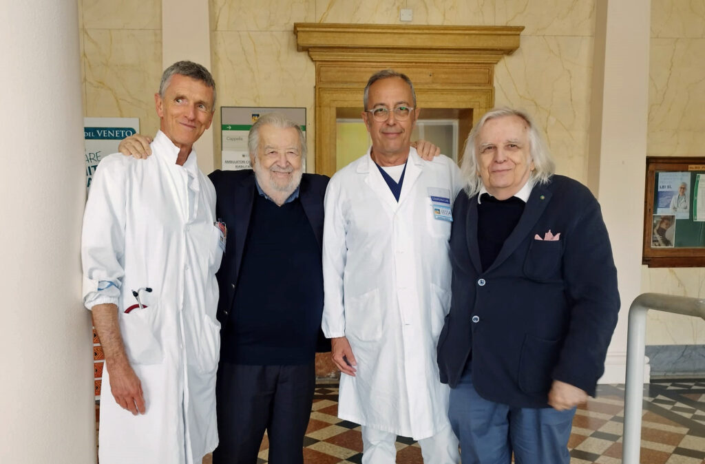 Pupi Avati con il fratello Antonio, il dottor Brollo ed il coordinatore infermieristico Bison