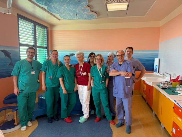 Equipe di Ostetricia e di Anestesia dell'Ospedale di Montebelluna Equipe di Ostetricia e di Anestesia dell'Ospedale di Montebelluna