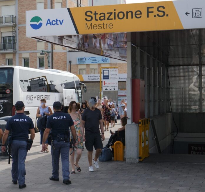 PolFer alla Stazione di Venezia Mestre PolFer alla Stazione di Venezia Mestre