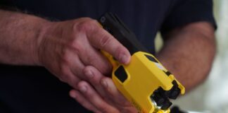 Taser in servizio da questa settimana alla Polizia Locale di San Donà Taser