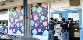 Il Questore sospende la licenza di una Sala Scommesse a San Donà di Piave I poliziotti del Commissariato di Jesolo hanno provveduto a notificare il provvedimento di sospensione della licenza della Sala Scommesse