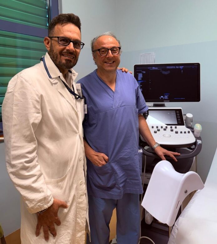 Il dottor La Gamba e il dottor Montella in ambulatorio vulvodinia ed endometriosi Il dottor La Gamba e il dottor Montella in ambulatorio vulvodinia ed endometriosi