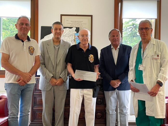 La cerimonia di ringraziamento per il signor Carlo Padoan che ha donato oltre 250mila euro all'Oculistica del Ca' Foncello La cerimonia di ringraziamento per il signor Carlo Padoan che ha donato oltre 250mila euro all'Oculistica del Ca' Foncello