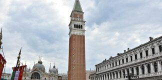 1984 – 2025: in piazza San Marco i 41 anni dei Lagunari Il 41esimo anniversario specialità Lagunari in Piazza San Marco
