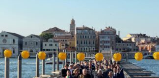 Redentore 2025: inaugurato il tradizionale ponte votivo Inaugurato il Ponte Votivo del Redentore
