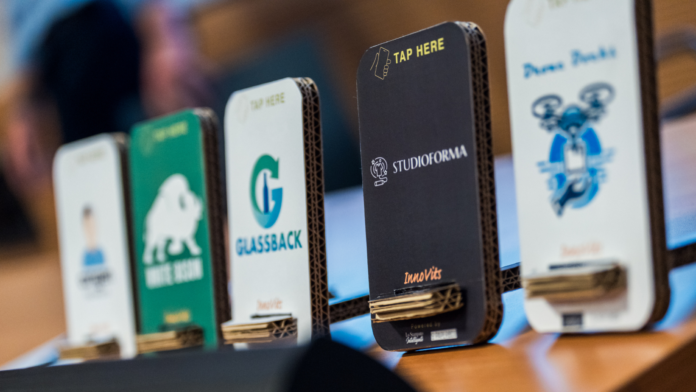 Paper-Eco-Blog-portatelefono Politecnico di Milano: un portatelefono smart da Treviso