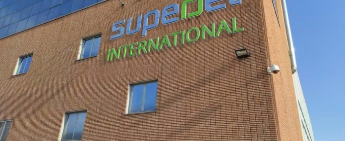 SuperJet International - foto dal sito Uilm Uil SuperJet International - foto dal sito Uilm Uil